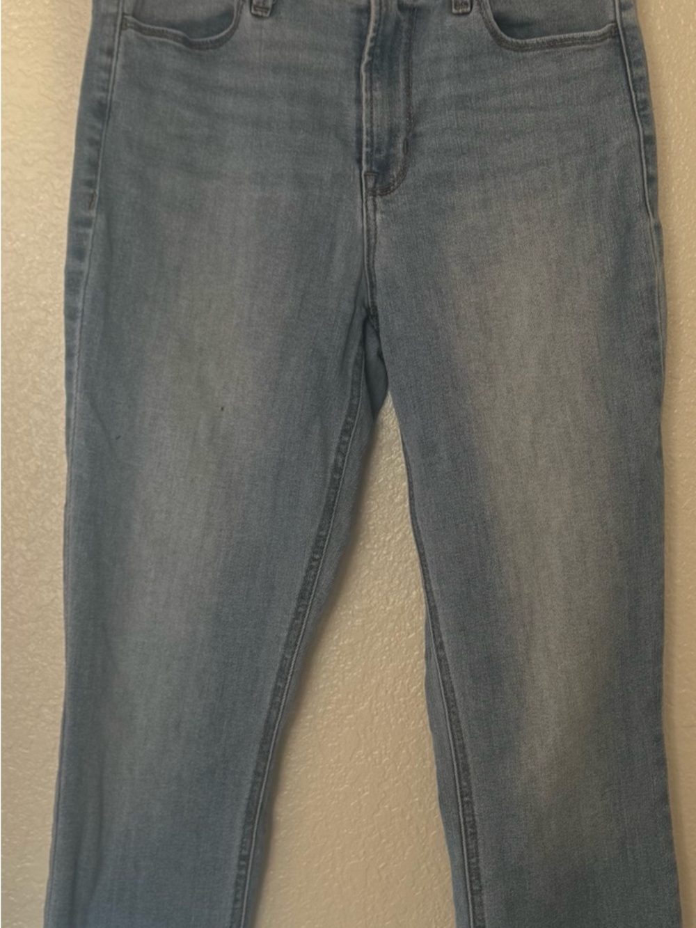 KDF | Distressed High-Rise Flare Jeans - Picture 5 of 5